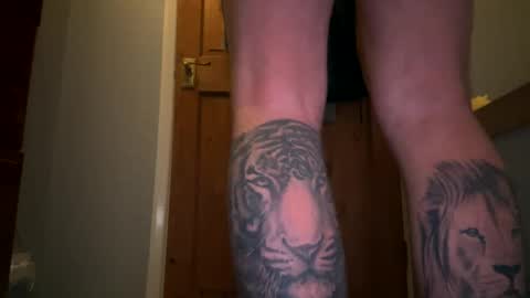 Snapshot of lukeeeeey96 chatting on 02-05-25, 12:53 lukeeeeey96 online show from 02-05-25, 12:53