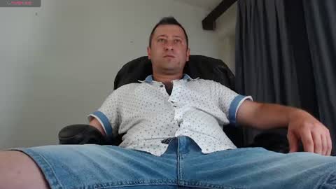 Sir Alex online show from 07-05-26, 01:40