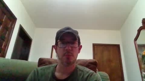 Snapshot of lukz88bigcock chatting on 10-02-25, 11:01 Luke online show from 10-02-25, 11:01
