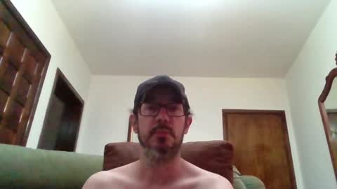 Snapshot of lukz88bigcock chatting on 03-05-26, 02:07 Luke online show from 03-05-26, 02:07