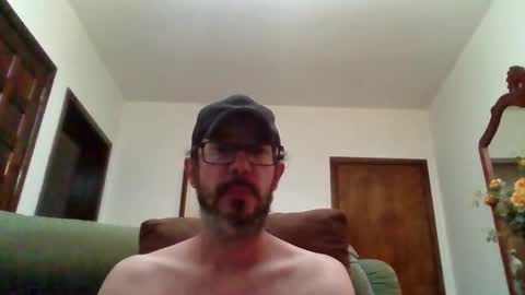 Snapshot of lukz88bigcock chatting on 03-20-26, 01:10 Luke online show from 03-20-26, 01:10