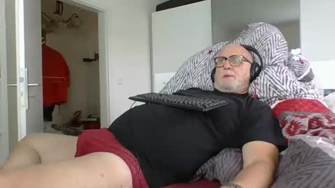 luley58 online show from 10-13-25, 06:24