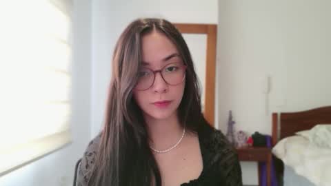 Luli online show from 05-27-26, 01:08