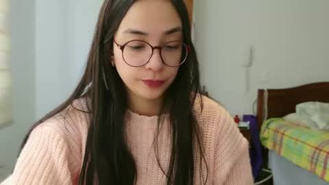 Luli online show from 06-12-26, 01:54