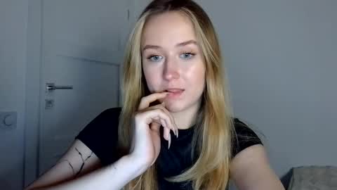 Lulu Baby18 online show from 04-24-26, 05:15