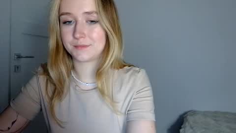 Snapshot of lulu_baby1 chatting on 04-29-26, 07:42 Lulu Baby18 online show from 04-29-26, 07:42