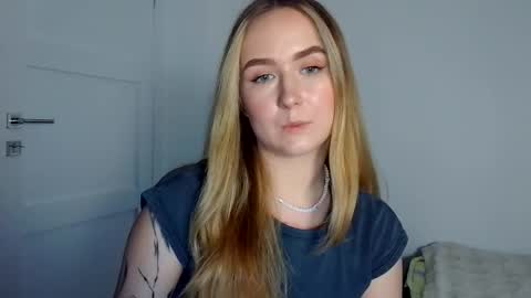 Snapshot of lulu_baby1 chatting on 05-16-26, 03:11 Lulu Baby18 online show from 05-16-26, 03:11