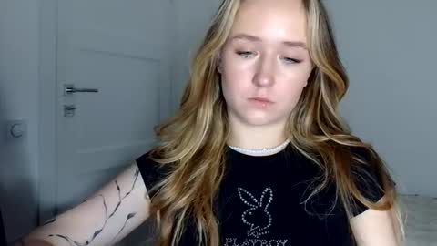Snapshot of lulu_baby1 chatting on 05-18-26, 06:58 Lulu Baby18 online show from 05-18-26, 06:58