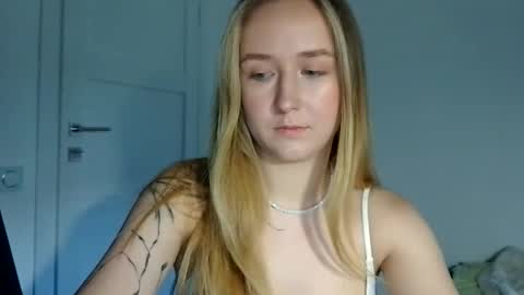Snapshot of lulu_baby1 chatting on 05-30-26, 01:08 Lulu Baby18 online show from 05-30-26, 01:08