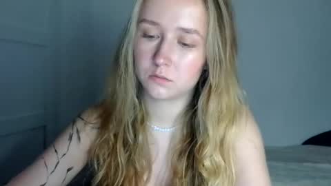 Snapshot of lulu_baby1 chatting on 06-10-26, 07:13 Lulu Baby18 online show from 06-10-26, 07:13