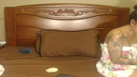 lulu_wild online show from 04-11-26, 09:35