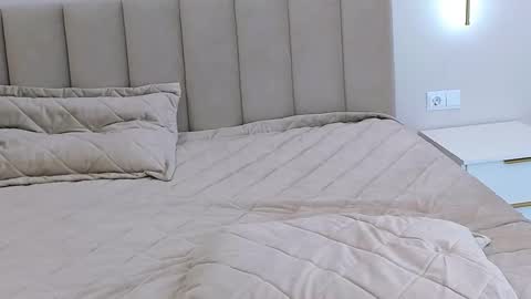 Lulu online show from 02-18-26, 03:24