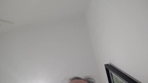 Snapshot of luluberlu042 chatting on 01-29-25, 12:43 Ludo online show from 01-29-25, 12:43