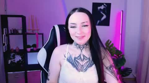 Snapshot of lulumayson chatting on 08-05-26, 09:45 lulumayson online show from 08-05-26, 09:45