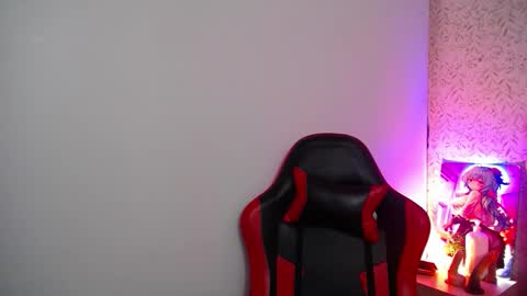 Luly online show from 11-18-25, 03:34