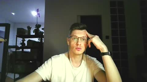 Andrew independent model 2000-0000 CET daily online show from 07-20-26, 09:50