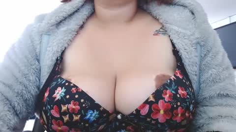 LUMI     online show from 02-25-25, 04:21