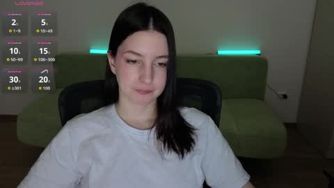 Lumi online show from 05-27-26, 02:25