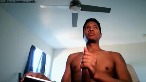 Snapshot of luminouscummer chatting on 11-23-25, 07:02 luminous online show from 11-23-25, 07:02