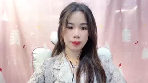 Luna online show from 04-27-26, 12:52