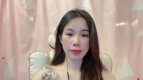 Luna online show from 05-23-26, 08:02