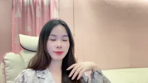 Luna online show from 07-18-26, 06:23