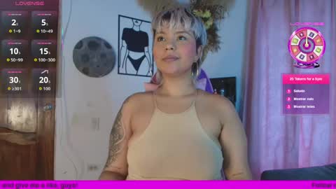 Luna online show from 04-27-26, 11:19