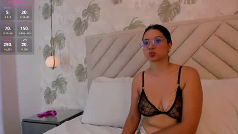 Snapshot of luna_and chatting on 06-28-26, 08:48 L U N A online show from 06-28-26, 08:48