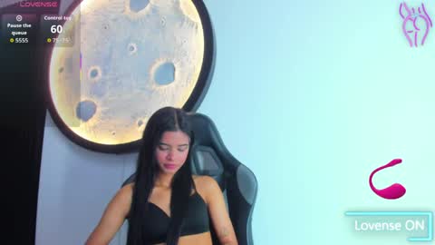 luna_bella_23 online show from 05-20-26, 04:07