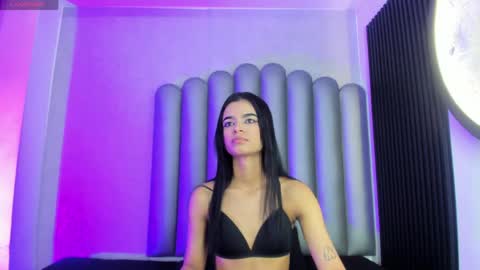 luna_bella_23 online show from 05-27-26, 05:37