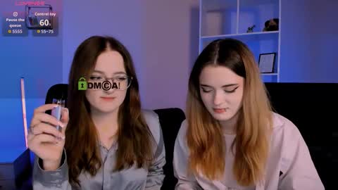 luna_berryy online show from 12-05-25, 08:27