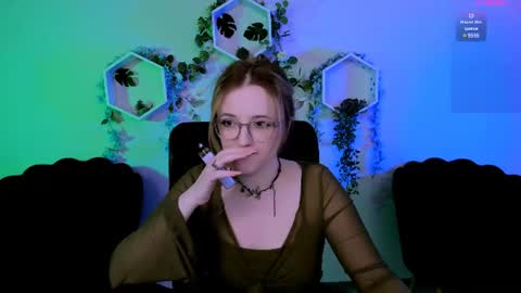 luna_berryy online show from 06-14-26, 06:54