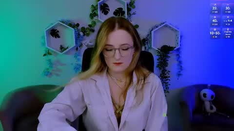 luna_berryy online show from 06-16-26, 07:16