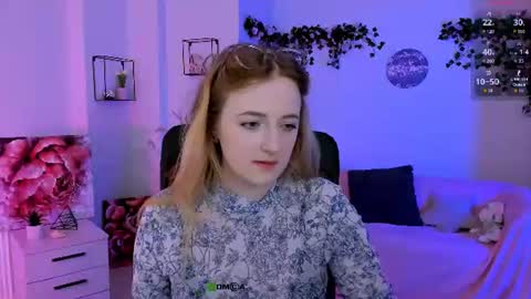 luna_berryy online show from 07-11-26, 06:43
