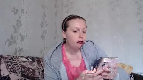 Snapshot of luna_bliiss chatting on 06-01-26, 10:50 Eva online show from 06-01-26, 10:50