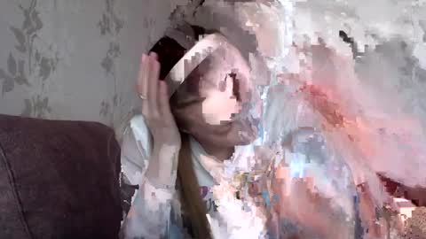 Snapshot of luna_bliiss chatting on 06-07-26, 10:30 Eva online show from 06-07-26, 10:30