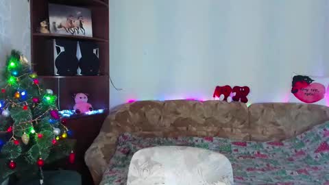 Snapshot of luna_evan chatting on 12-27-24, 10:34 luna_evan online show from 12-27-24, 10:34