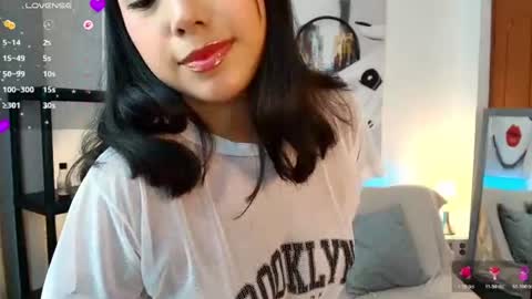 Luna Ferrer online show from 06-28-26, 07:09