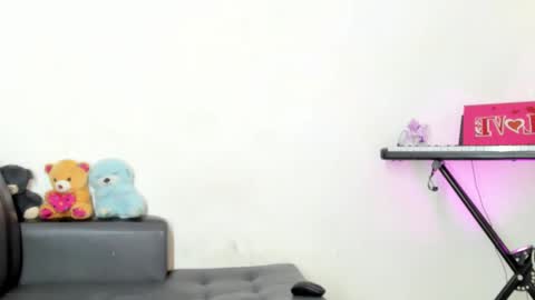  Luna Fioree  online show from 12-04-25, 05:39