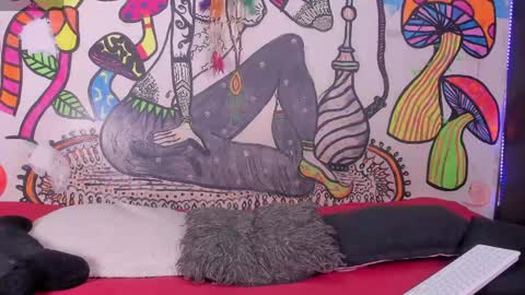 luna_gc online show from 04-16-26, 03:02