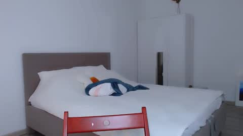 Luna online show from 12-26-24, 11:03