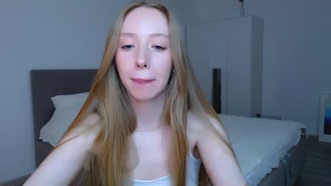 Luna online show from 12-30-24, 02:09