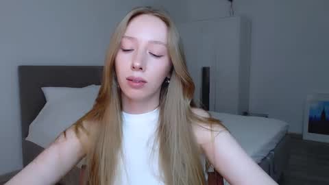 Luna online show from 01-11-25, 11:46