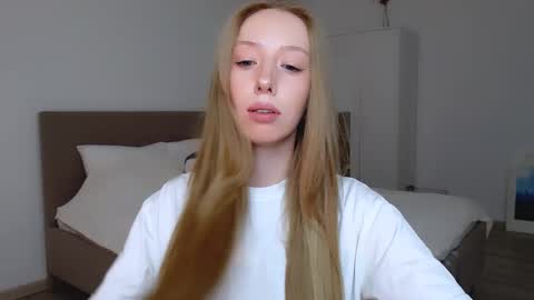 Luna online show from 01-13-25, 11:17