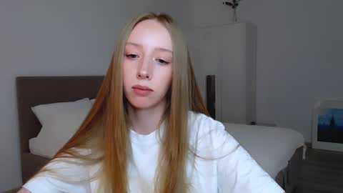 Luna online show from 01-25-25, 08:00