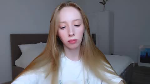 Luna online show from 02-03-25, 11:47