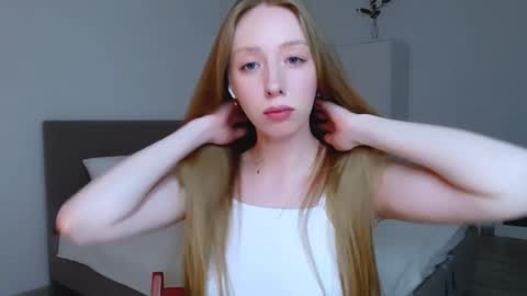 Luna online show from 02-16-25, 10:54