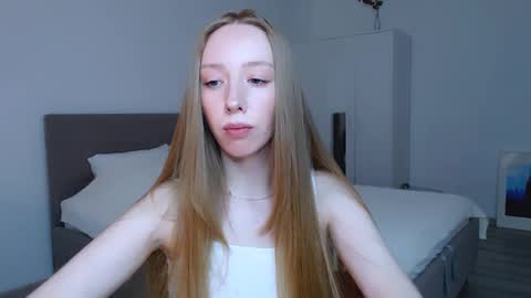 Luna online show from 03-01-25, 06:54