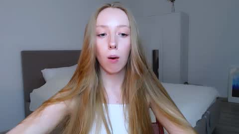 Luna online show from 03-02-25, 10:38