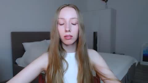 Luna online show from 03-05-25, 08:21